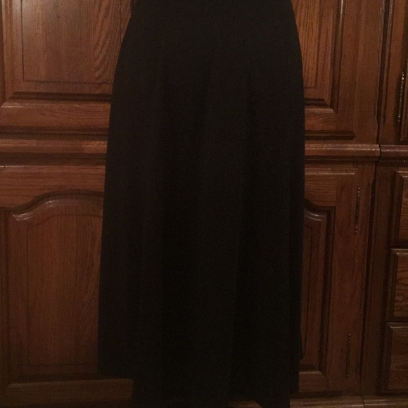 Ann Taylor Black Spaghetti Strap Dress Size 6 - Picture 5 of 8